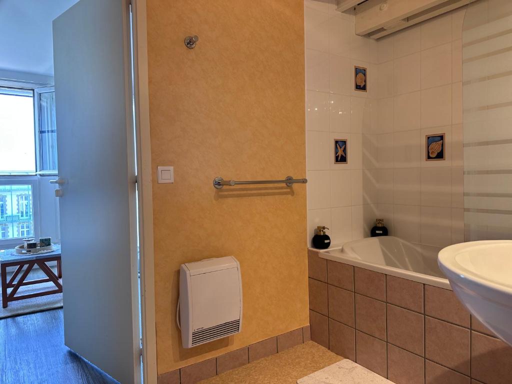 Sanitaires appartement vue mer Le Croisic